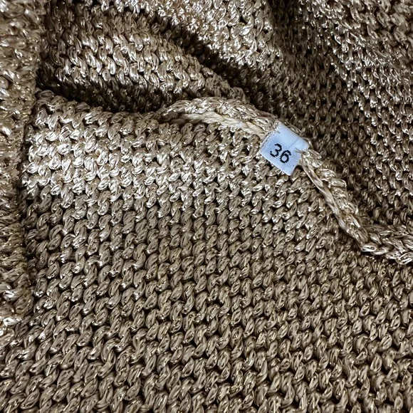 Gold Knit Sweater with pockets - Picture 6 of 9